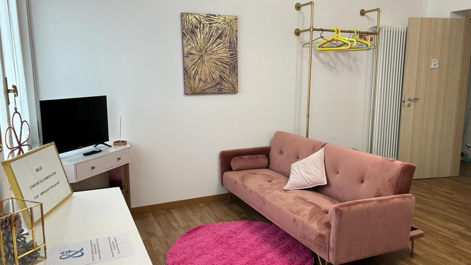 Comfort Accommodation Room Бергамо Екстериор снимка