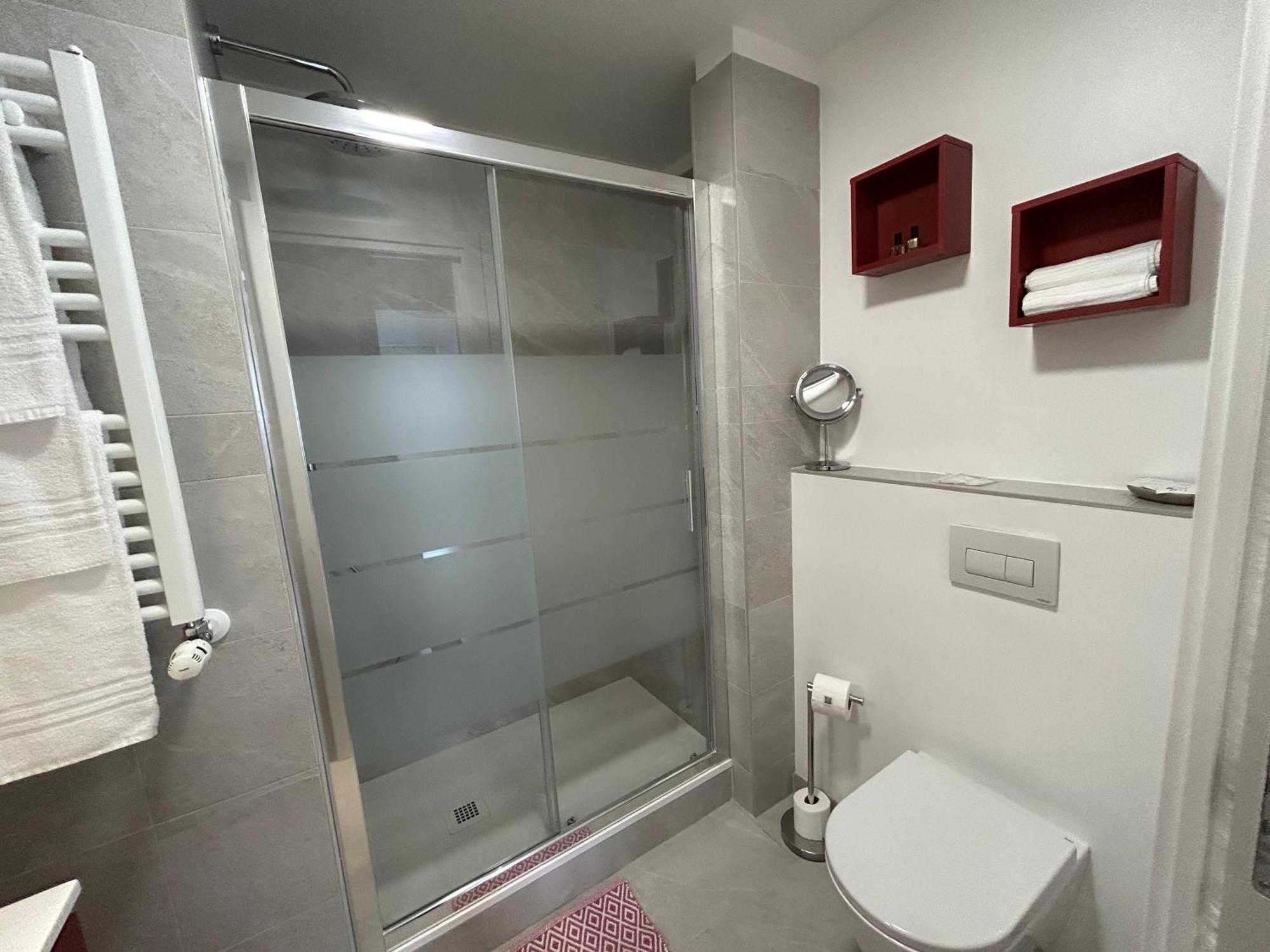 Comfort Accommodation Room Бергамо Екстериор снимка